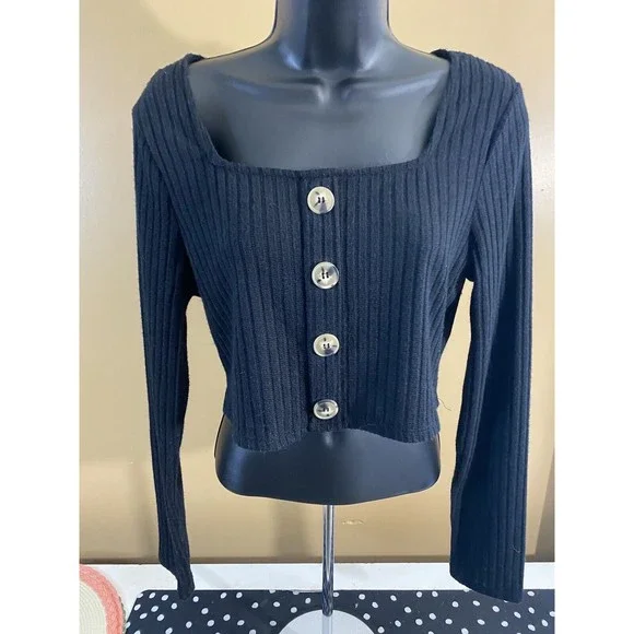 No Comment. Women’s Black  4 Button From Front Long sleeve Crop Top Size L - Picture 2 of 16